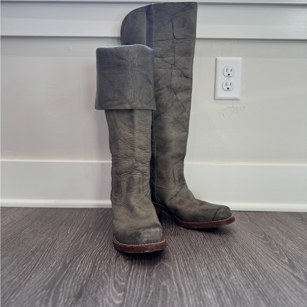 Frye Campus Boots